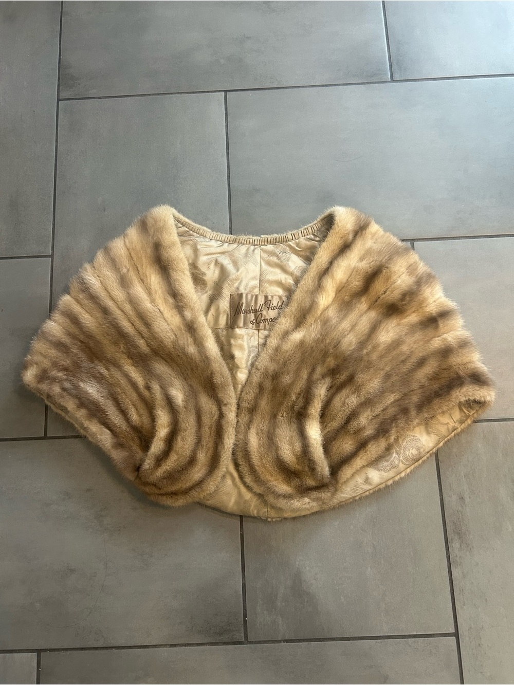 Vintage 1950s Marshall Field & Company Mink Stole / Capelet in Honey Blonde